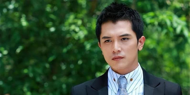 天琪在英雄联盟中扮演什么角色？